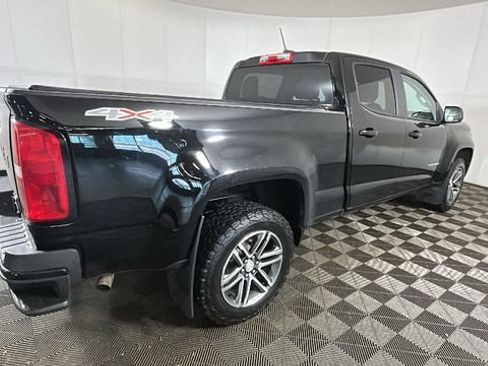 Used 2022 Chevrolet Colorado W/T w/ Custom Special Edition AWD/4WD image 3