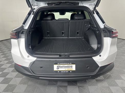 New 2026 Chevrolet Equinox EV LT image 14