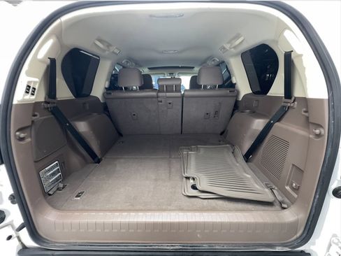 Used 2016 Lexus GX 460 Luxury AWD/4WD image 17