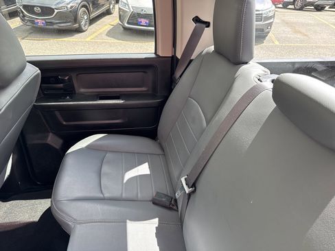 Used 2018 RAM 2500 Tradesman w/ Chrome Appearance Group AWD/4WD image 23