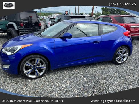Used 2012 Hyundai Veloster w/ Style Pkg FWD image 3