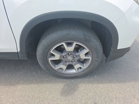 Used 2023 Honda Passport TrailSport image 9
