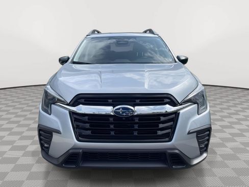 Certified 2025 Subaru Ascent Limited AWD/4WD image 3
