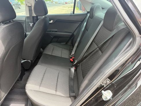 Used 2020 Kia Rio LX image 28