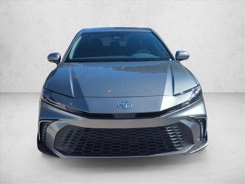 Used 2026 Toyota Camry SE w/ Convenience Package FWD image 3