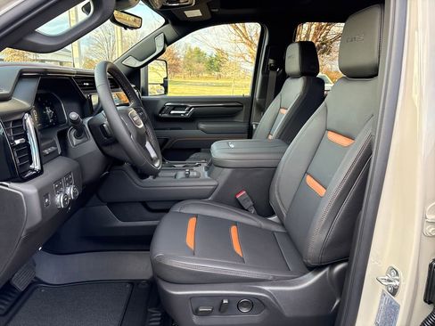 New 2026 GMC Sierra 2500 AT4 w/ AT4 Premium Plus Package image 17