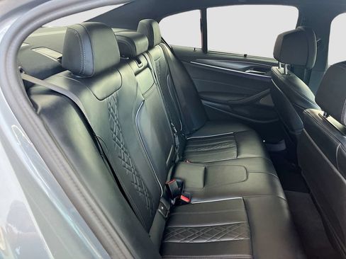 Used 2023 BMW M550i xDrive w/ Dynamic Handling Package AWD/4WD image 28