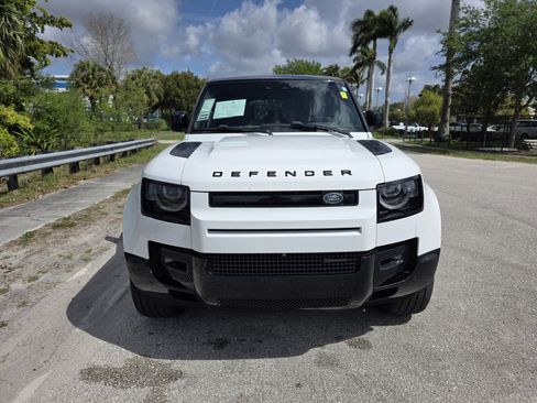 Certified 2023 Land Rover Defender 110 X-Dynamic SE image 8