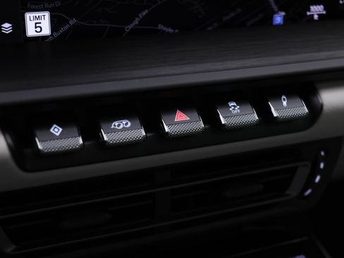 Certified 2024 Porsche 911 Carrera 4 GTS image 16