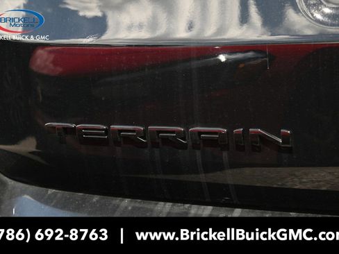 New 2024 GMC Terrain SLT w/ Elevation Edition image 13