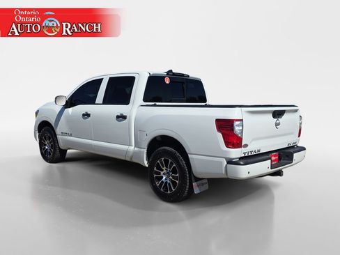 Used 2023 Nissan Titan SV AWD/4WD image 3