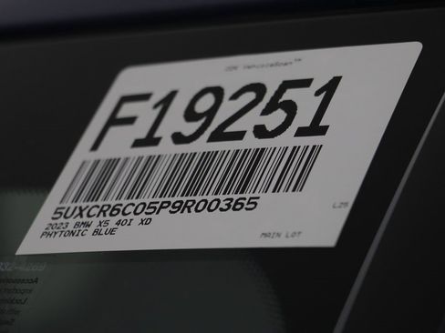 Certified 2023 BMW X5 xDrive40i w/ Executive Package image 25