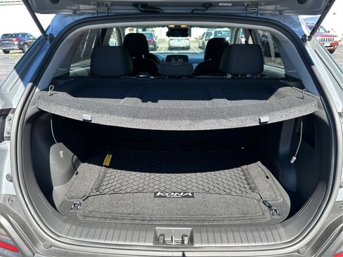 Certified 2021 Hyundai Kona SEL AWD/4WD image 12