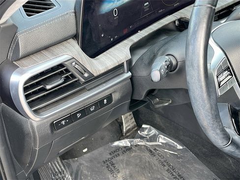 Used 2024 Kia Telluride SX Prestige image 10