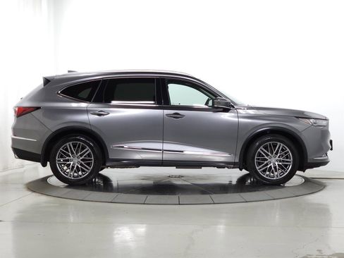 Used 2024 Acura MDX SH-AWD w/ Advance Package image 12