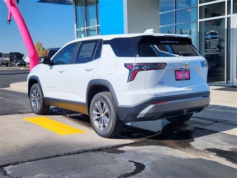 New 2026 Chevrolet Equinox LT w/ Convenience Package II image 4