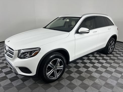 Used 2019 Mercedes-Benz GLC 300 4MATIC image 8