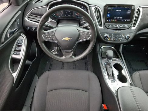 Used 2025 Chevrolet Malibu LT image 22