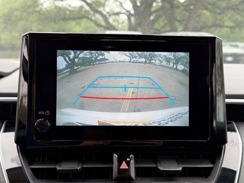 Used 2023 Toyota Corolla LE FWD image 13