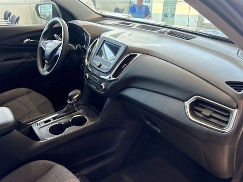 Used 2024 Chevrolet Equinox LT w/ LPO, Floor Liner Package FWD image 28