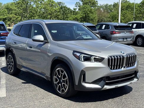 Used 2026 BMW X1 xDrive28i AWD/4WD image 3