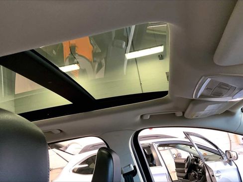 Used 2018 Ford Escape SEL image 13