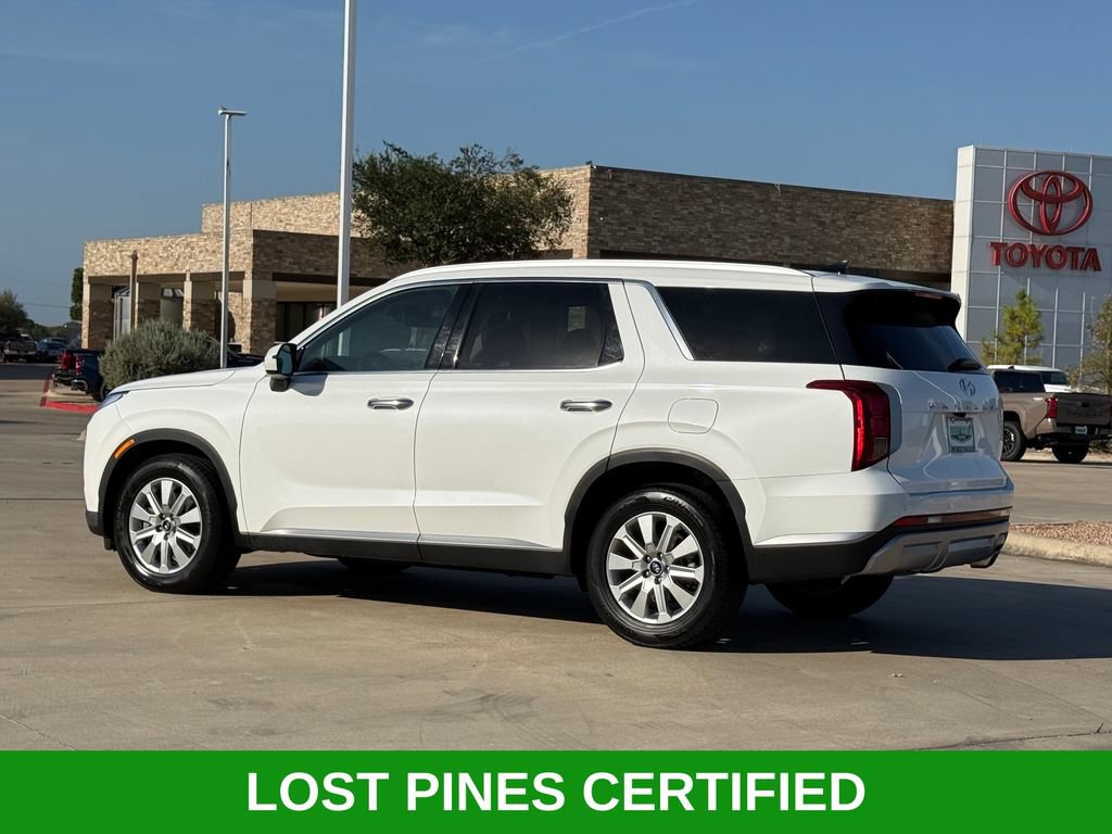 Used 2025 Hyundai Palisade SEL FWD image 3