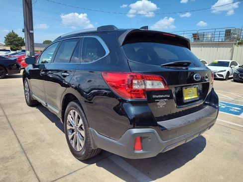 Used 2019 Subaru Outback 2.5i Touring w/ Popular Package #3A AWD/4WD image 6