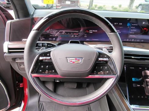 Certified 2026 Cadillac Escalade Platinum Sport w/ LPO, ONYX Package AWD/4WD image 18
