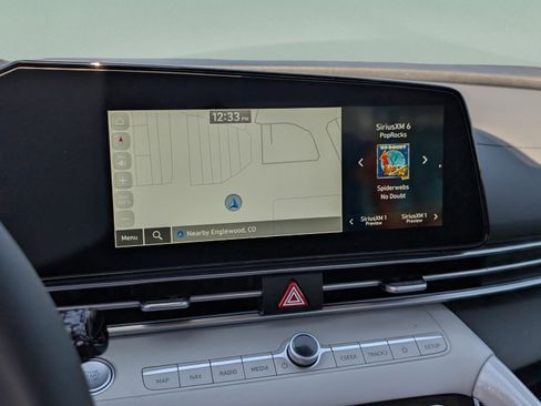 New 2025 Hyundai Elantra Limited image 43