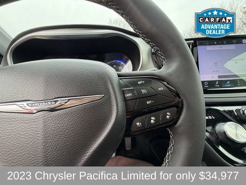 Used 2023 Chrysler Pacifica Limited w/ S Appearance Package AWD/4WD image 16