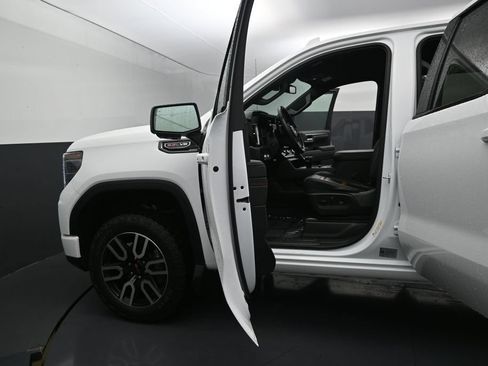 Used 2023 GMC Sierra 1500 AT4 AWD/4WD image 13