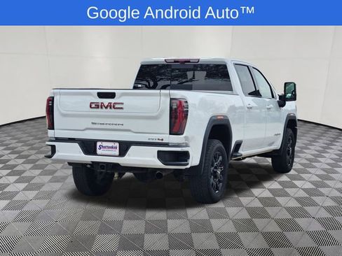 Used 2025 GMC Sierra 2500 AT4 w/ Technology Package AWD/4WD image 4