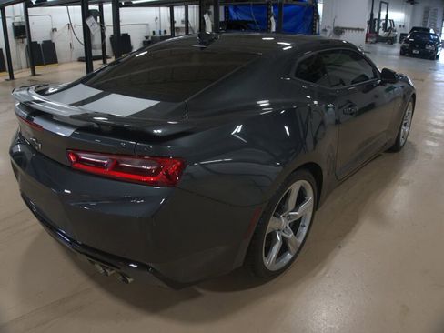 Used 2016 Chevrolet Camaro SS RWD image 5