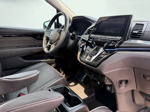 Used 2022 Honda Odyssey Elite image 33