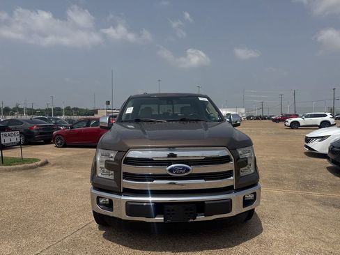 Used 2015 Ford F150 Lariat w/ Equipment Group 502A Luxury RWD image 4