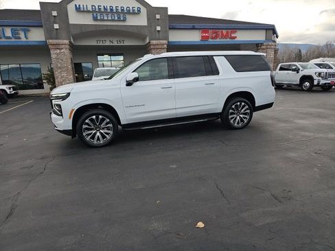 New 2026 Chevrolet Suburban High Country image 51