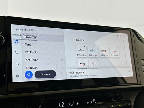 Used 2025 Toyota Camry XSE FWD image 14
