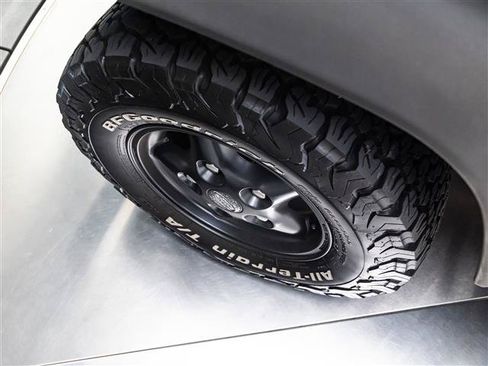 Used 1997 Land Rover Defender 90 AWD/4WD image 17