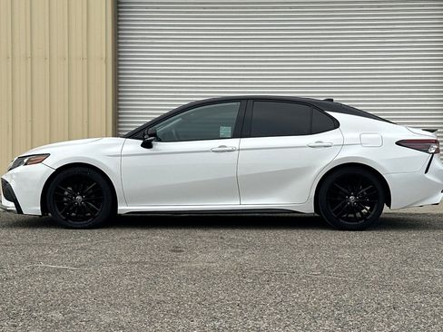 Used 2023 Toyota Camry XSE w/ Navigation Package image 3