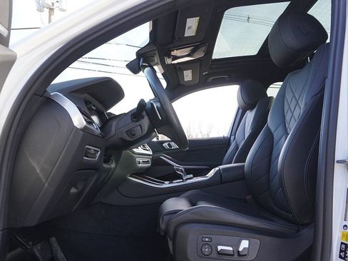 Used 2023 BMW X5 xDrive40i w/ Executive Package image 41