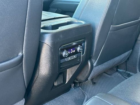 Used 2025 Chevrolet Suburban Z71 AWD/4WD image 14
