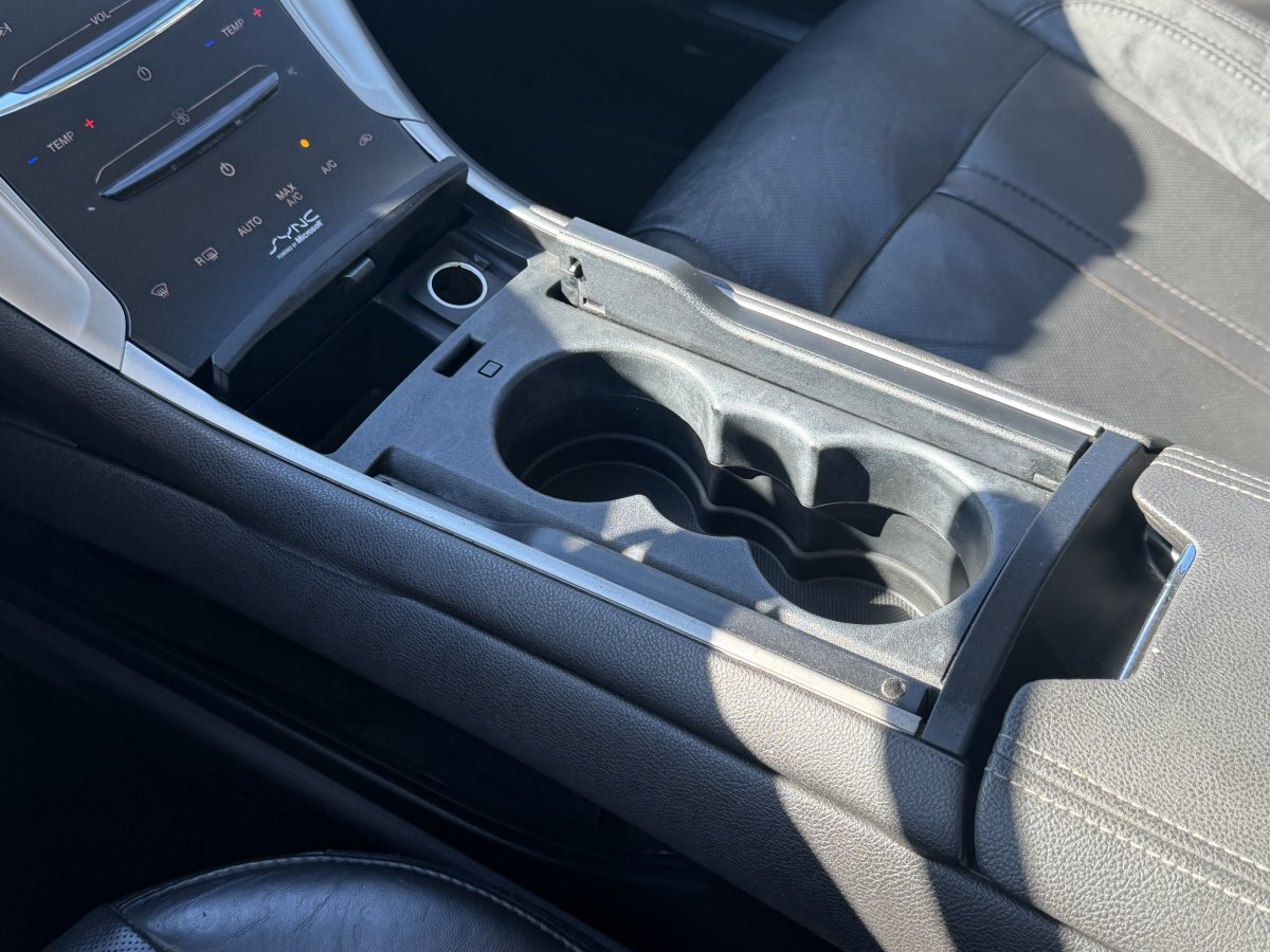 Used 2014 Lincoln MKZ AWD w/ Equipment Group 103A image 28