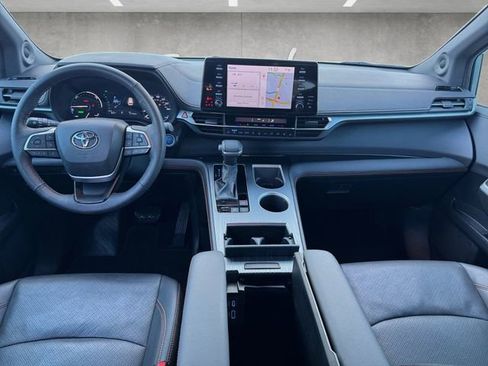 Used 2024 Toyota Sienna XSE image 20