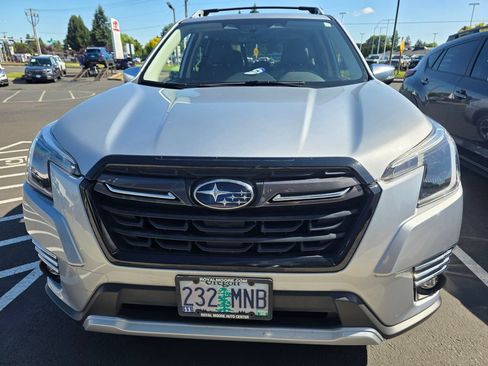 Used 2022 Subaru Forester Touring AWD/4WD image 1