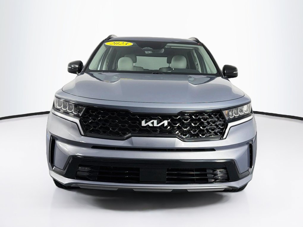 Used 2023 Kia Sorento EX FWD image 2
