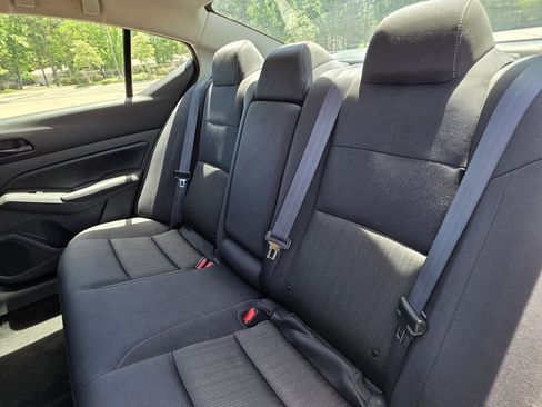 Used 2024 Nissan Altima 2.5 SV FWD image 30