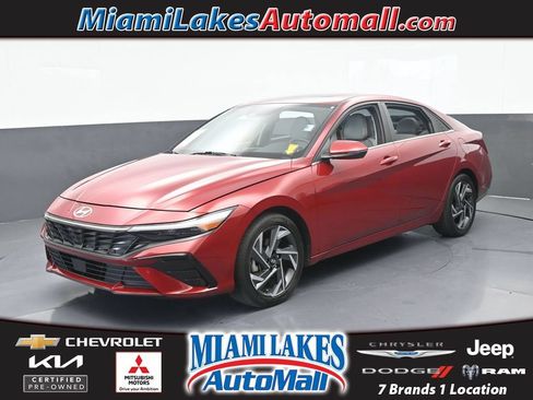Used 2024 Hyundai Elantra Limited FWD image 1
