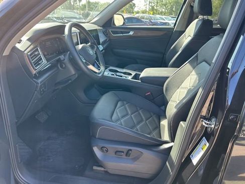Used 2026 Volkswagen Atlas SE image 5