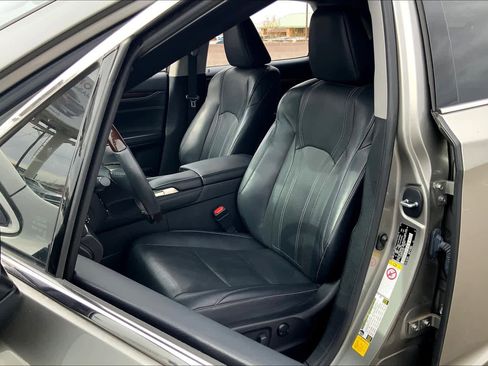 Used 2019 Lexus RX 450h AWD w/ Navigation Package image 8